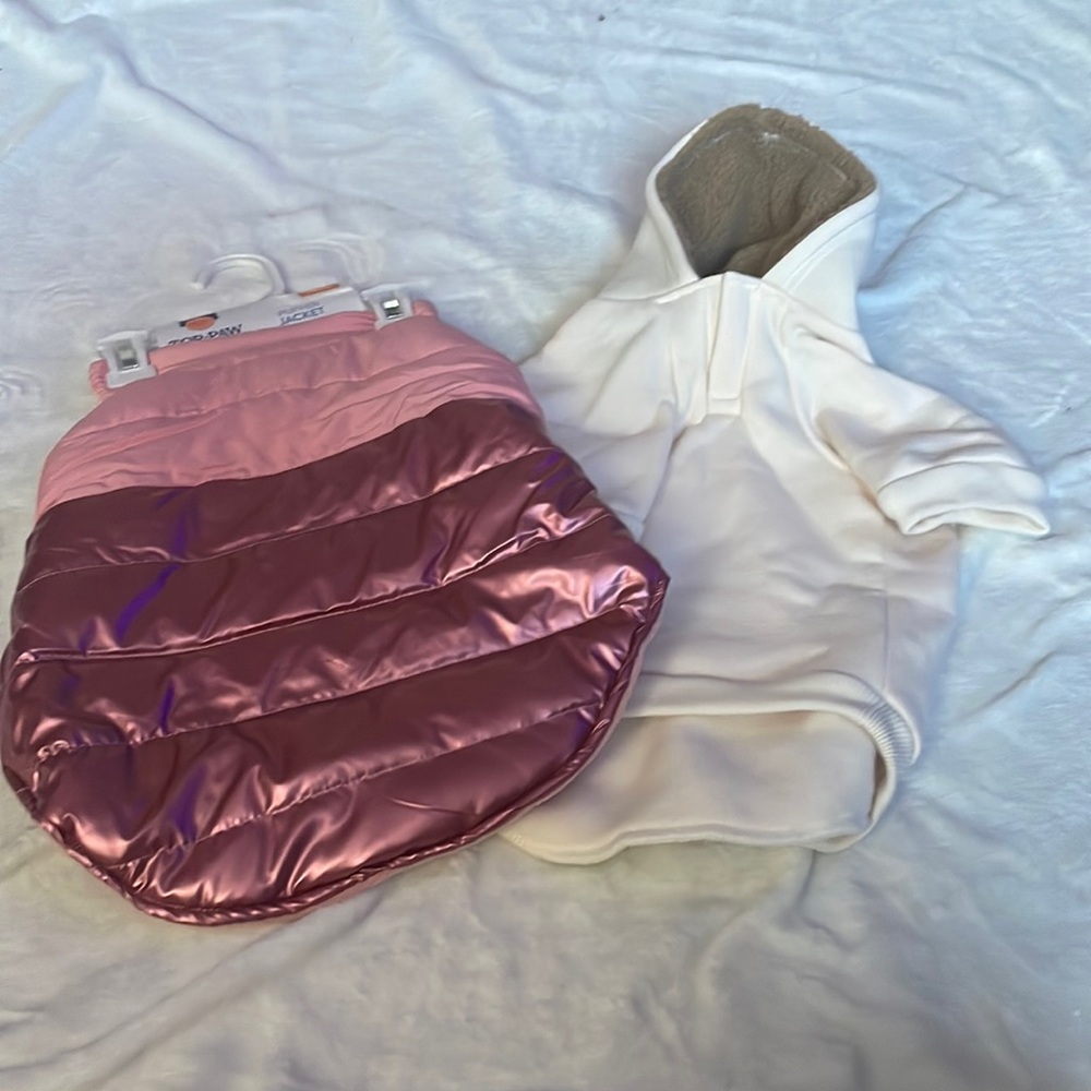 Top Paw doggy Tops Two Sz Medium New